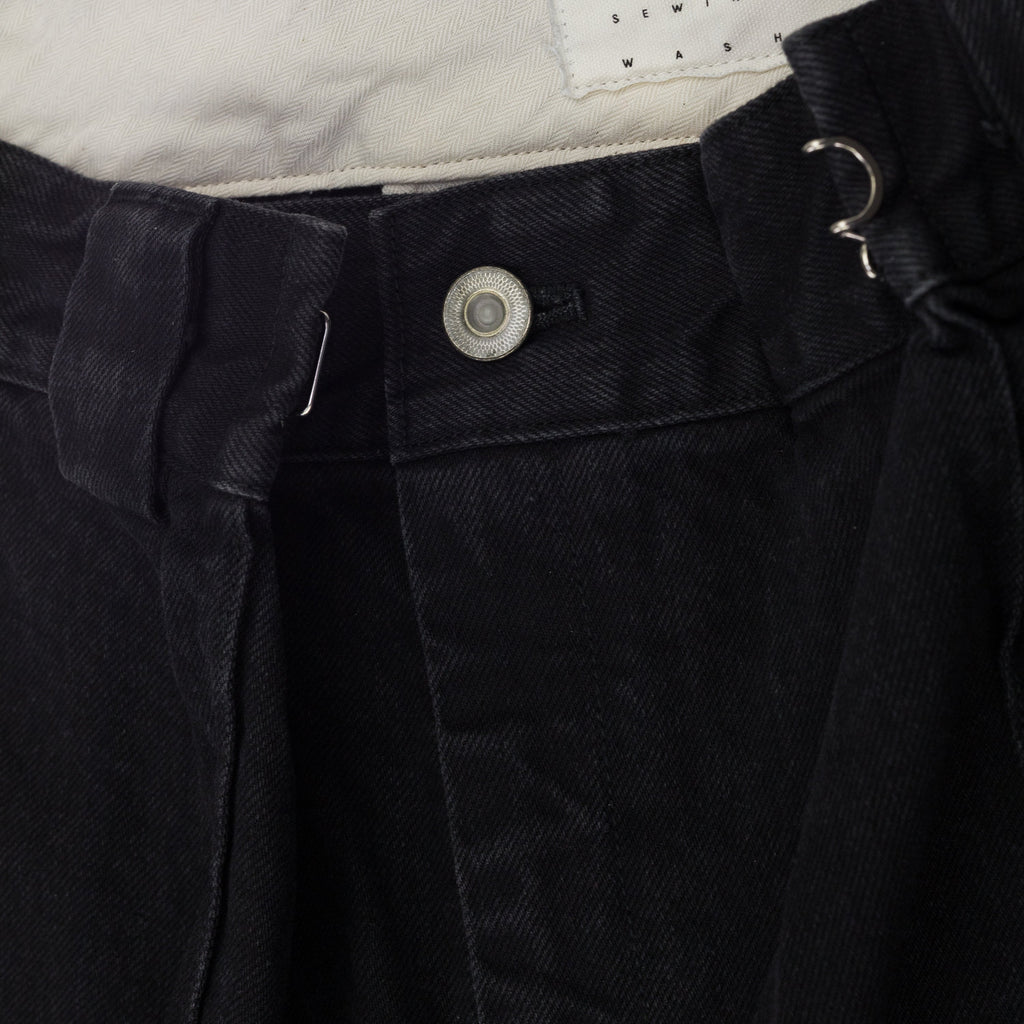 Black Big Tuck Denim Trousers